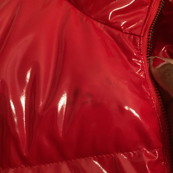 Red patent shiny red puffer jacket - Picture 4 of 6